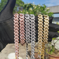 Sophisticated 24k white gold necklace 