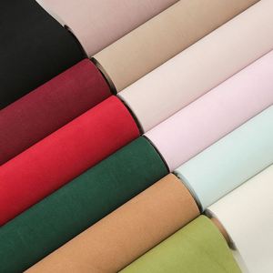 Nouveau papier d'emballage en velours de cygne personnalisable, papier artisanal épais en rouleau pour l'emballage des fleuristes - Product Image 2