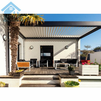 Pergola contemporaine en aluminium Sweet Home avec système de toit automatisé, gazebo bioclimatique imperméable et éclairage LED