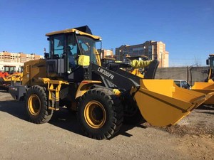 Aumente la Eficiencia del Sitio de Trabajo con la Cargadora LW300FN de 3T con Sistema Hidráulico Avanzado y Controles de Respuesta Rápida - Product Image 6