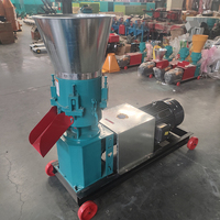 Machine à granulés d'aliments portative à entraînement électrique rotatif pour volailles et céréales, idéale pour les petites exploitations agricoles, compacte et pratique pour l'alimentation.
