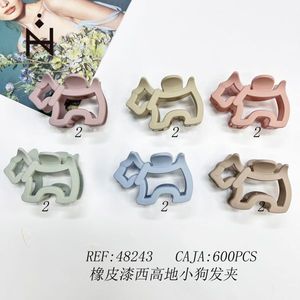 Set di 600 fermagli per capelli in gomma dipinta a tema West Highland Terrier per donna, accessorio moda - Product Image 1