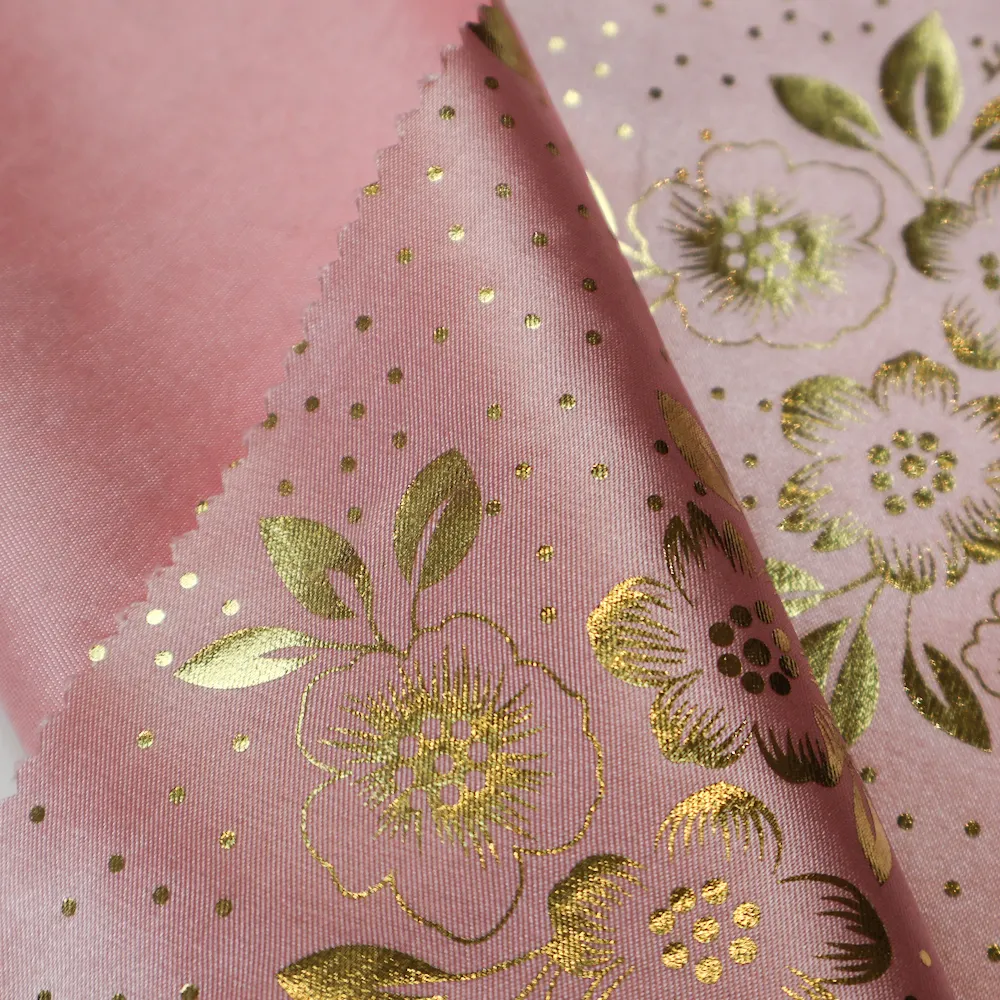 Werkseitig angepasste hochwertige Satin Hot Stamp ing glänzende florale Grafik Stoff 100 Polyester Kleidungs stücke