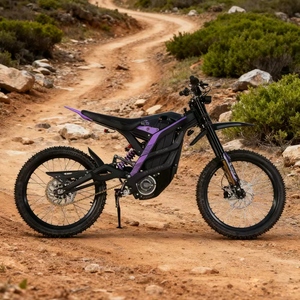 Moto tout-terrain 79Bike Pro Dirt Bike avec batterie au lithium 72V 35Ah pour adultes - Product Image 1