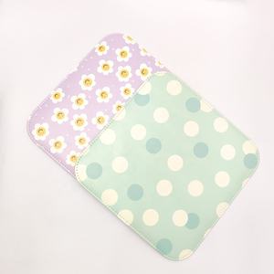 GF Nouveau Design Flower Dot Tapis de <span class=keywords><strong>souris</strong></span> carré double face imprimé sur mesure pour ordinateur portable de bureau 22x22cm Tapis de <span class=keywords><strong>souris</strong></span> en cuir PU pour bureau - Product Image 3