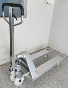 Solutions logistiques pour les matériaux Chariot à palettes vietnamien avec élévateur hydraulique, galvanisé, antirouille - Product Image 2