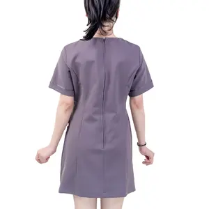 Scrubs uniformi scrub medici abito di buona qualità involucro OEM conservato in scatola di cartone dal produttore del Vietnam