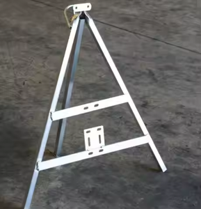 Trépied galvanisé à structure angulaire en acier massif avec poignée supérieure Produit d'avertissement de trafic - Product Image 1