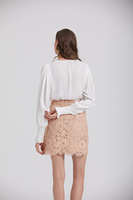Chemisier Femme Vintage en Satin Tissé Décontracté, Col en V Amincissant, Manches Longues, Motif Uni, Logo Avant, Idéal Bureau, Saison Automne