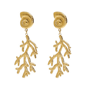 Pendientes Colgantes de Aleación de Zinc Chapados en Oro con Diseño de Concha y Coral, Joyería Temática Oceánica para Fiestas - Product Image 1
