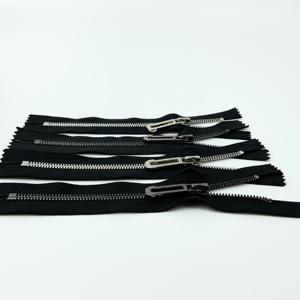 <strong>High</strong> Quality Hot Selling <strong>High</strong>-end Durable 5 # Bright Gun Closure Metal <strong>Zipper</strong> for Clothing Pants <strong>Zipper</strong> - Product Image 6