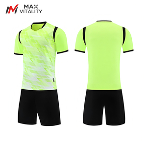 Maillot de football personnalisé en gros à manches courtes, respirant, pour hommes - Product Image 1