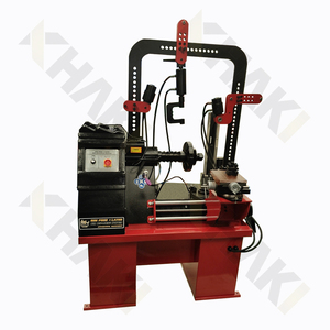 Machine de redressage et de réparation de jantes en aluminium à trois cylindres avec grue automatique à 3 pièces - Product Image 2