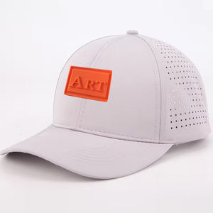 Casquettes de baseball personnalisées à 5 panneaux étanches et résistantes aux performances avec des chapeaux de golf personnalisés en caoutchouc PVC avec un trou découpé au laser - Product Image 6