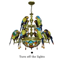 Lustres et lampes en verre teinté antique, éclairage suspendu, perroquet, lampes Tiffany, éclairage de luxe, lustres