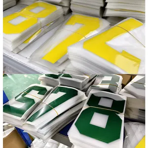 Número de camisa de futebol personalizado adesivos ferro em números de camisa de futebol