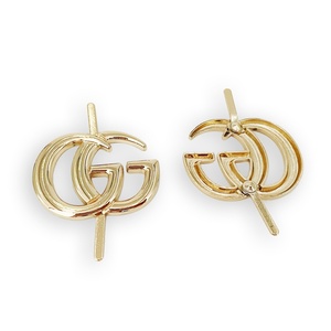 ป้ายเสื้อผ้าออกแบบพิเศษระดับพรีเมียม โลโก้โลหะแบรนด์ดัง โลโก้นักออกแบบสำหรับกระเป๋าถือ - Product Image 3