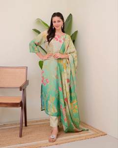 Ensemble de vêtements de fête traditionnels pour femmes travail manuel imprimé pure Viscose Assam soie Duppatta Kurti pantalon Style indien attrayant - Product Image 3