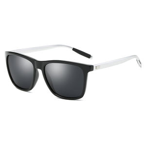 Nuevas Gafas de Sol Polarizadas Clásicas y Modernas de Alta Calidad para Hombre y Mujer 2022 - Product Image 6