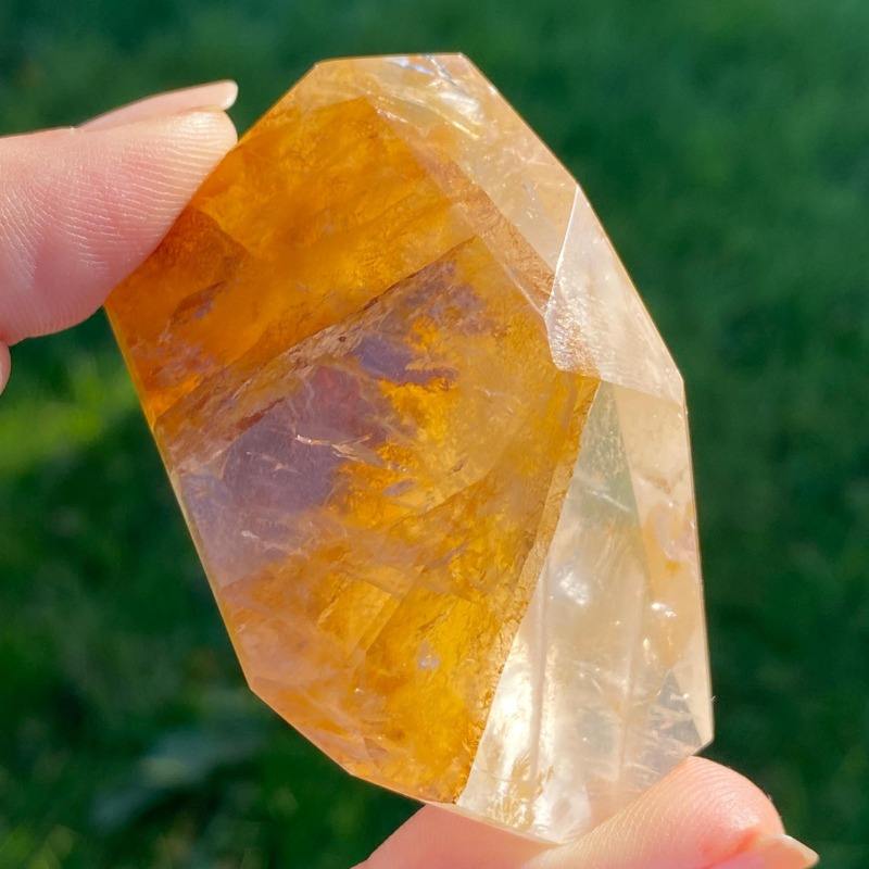 ควอตซ์ฮีลเลอร์สีทอง