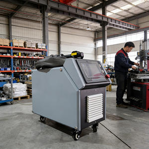 Machine de nettoyage au laser pulsé portable de type armoire 300W 500W à refroidissement par air pour le décapage de la peinture, de la rouille et la décontamination du bois, des murs et de la pierre - Product Image 2