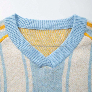 Pull en jersey à col en V à rayures verticales color block, style couple, ample, sportif, avec lettres numériques en jacquard - Product Image 5