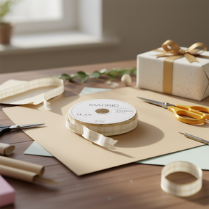 Cinta de tela Ilan de 2.5 cm x 91 m, diseño Madrid - Product Image 2