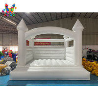 Château gonflable extérieur blanc de videur avec les jouets gonflables de ventilateur comprenant la maison de rebond