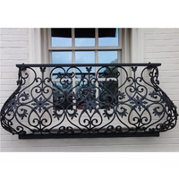 Balustrade et garde-corps de balcon d'hôtel en fer forgé de luxe