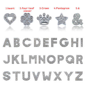 Colliers personnalisés pour chien avec lettres en strass Nom d'identification personnalisé Collier pour chien et chat Lettres en cristal pour bracelets à glissière DIY - Product Image 1