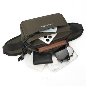 Sac bandoulière unisexe léger et portable en tissu Oxford, imperméable, avec fermeture éclair, forme boîte, personnalisable avec logo, idéal pour l'extérieur - Vente en gros - Product Image 4