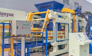 Máquina Automática de Gran Capacidad QT10-15 para Fabricación de Bloques y Adoquines - Product Image 5