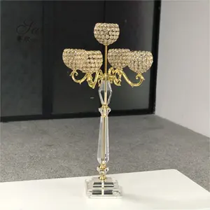 Gorgeous 5 arms gold globe candelabra wedding table center pieces