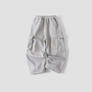 Горячие новинки: Детские хлопковые дышащие брюки-карго с флисовой подкладкой, большими карманами, широкими штанинами и свободным кроем для мальчиков - Product Image 3