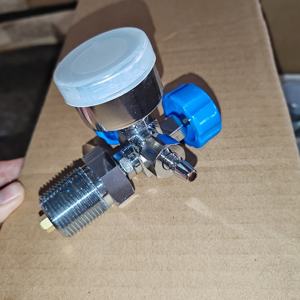 Prix d'usine TPED certifié 150BAR 2/4L petite <span class=keywords><strong>bouteille</strong></span> d'oxygène médical portable fabriquée en Chine à vendre - Product Image 6