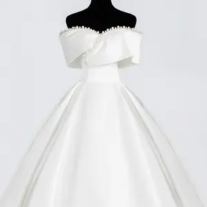 2024 New Design Pure Color Sleeveless Off Shoulder Ball Gown Wedding Dresses Bridal Fashion Sweep Train Bride Gown