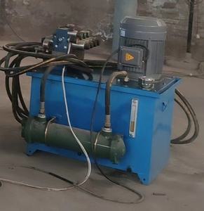 Máquina para Hacer Bloques de Cemento y Hormigón QT4-18/4-15/4-25/5-15, Línea de Producción de Ladrillos Automática - Product Image 5