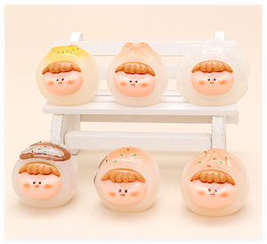 キッズ ファッション プレイ ファニー カワイイ キュート カートゥーン ドール ミニ グローイング フード レジン ミニチュア オーナメント 多種類 ミステリーバッグ ブラインドボックス トイ - Product Image 1