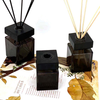 Diffuseur de parfum d'ambiance personnalisé en verre noir carré de 100 ml avec bâtonnets en fibre noire, huile parfumée, coffret cadeau, vente en gros