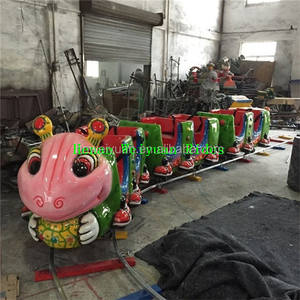 Resort Camp Entertainment Construction robuste Fourmi Track Train Train électrique à piles pour enfants - Product Image 6