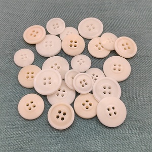 Nút <span class=keywords><strong>Corozo</strong></span> Màu Trắng Tự Nhiên 4 Lỗ 24L 28L 32L Nút <span class=keywords><strong>Corozo</strong></span> Cho Áo Khoác Quần Cúc <span class=keywords><strong>Corozo</strong></span> - Product Image 5