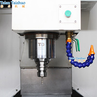 Centre d'usinage vertical 4 axes VMC650 Full Guard avec commande FANUC, machine de fraisage CNC