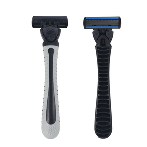 Wholesale Price Disposable Comfortable Handle Men's <b>Razor</b> with Stainless Steel Blades - Product Image 1