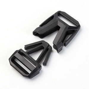 Hebilla de Plástico de Liberación Lateral de 25 mm, Negra, Resistente, para Bolsas - Product Image 3