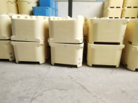 Caisses à poisson en plastique robustes, isolées, à double paroi, étanches, en HDPE, rotomoulées, 1000L, pour la pêche/la pisciculture/l'alimentation