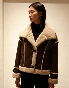 Chaqueta de Invierno para <span class=keywords><strong>Mujer</strong></span>, Estilo <span class=keywords><strong>Aviador</strong></span>, con Forro de Piel Sintética Marrón, Chaqueta de Gamuza con Detalle de Hebilla, Cálida y Holgada - Product Image 3