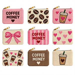 Colección de Bolsitas Artesanales con Cuentas, Diseños de Granos de Café y Café Helado, Monedero de Cuentas con Lazo de Corazón Rosa, Venta al por Mayor - Product Image 1