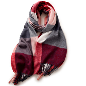 Écharpe longue à carreaux réversible pour femme, accessoire d'hiver pour un usage quotidien - Product Image 5