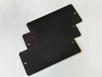 Plaques métalliques gravées personnalisées en aluminium anodisé noir pour plaques signalétiques industrielles