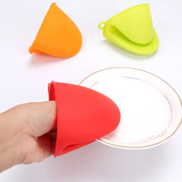 Vente chaude en gros résistant à la chaleur en silicone de qualité alimentaire Mini gants de four Gadget de cuisine